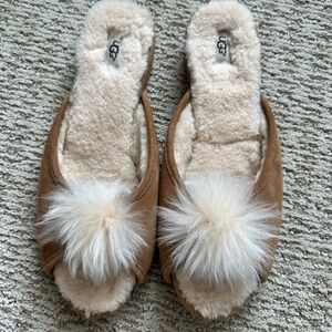 UGG Yvette Chestnut and Cream Pom Pom Suede Slippers - size 11